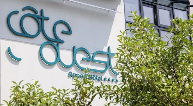 Cote Ouest, Забронировать Отель Отели в центре Севрие, в центре