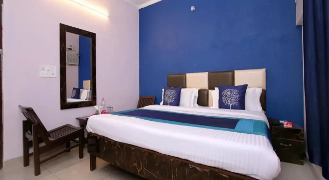 Hotel Pink City By OYO Rooms