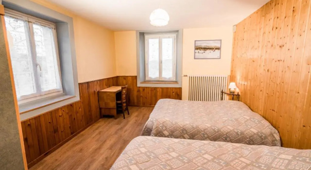 Gites des Gentianes, Book Hotel Hoteller i Morbier med parkering, Parkering