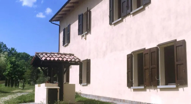 Pizzicalaluna Agriturismo Olistico sulle Colline di Pianoro, Забронировать Отель Отели и гостиницы Пьяноро, Отель