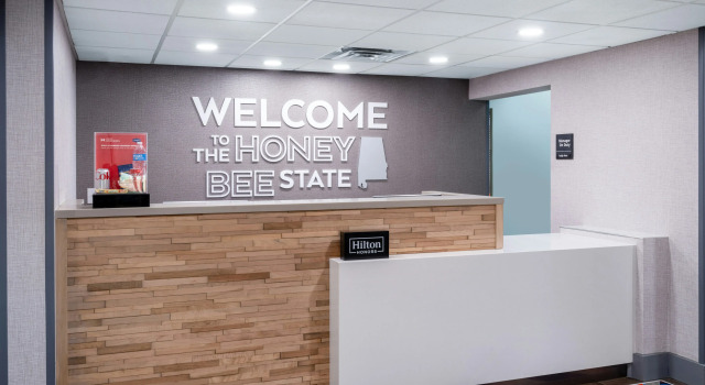 Hampton Inn Auburn, จอง โรงแรม ออเบิร์น แอละแบมา
