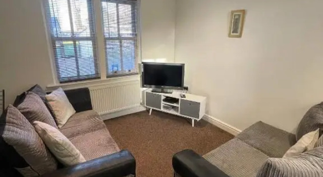 4 Laurel Court
