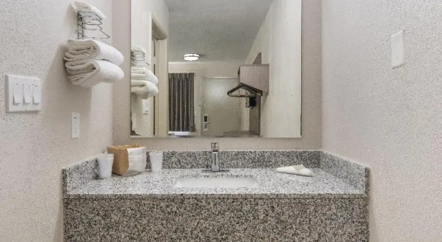 Номер Standard Red Roof Inn Fort Worth South