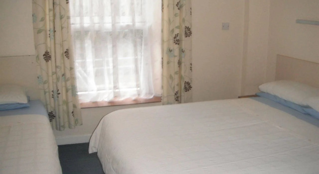 Clon Ross Guesthouse