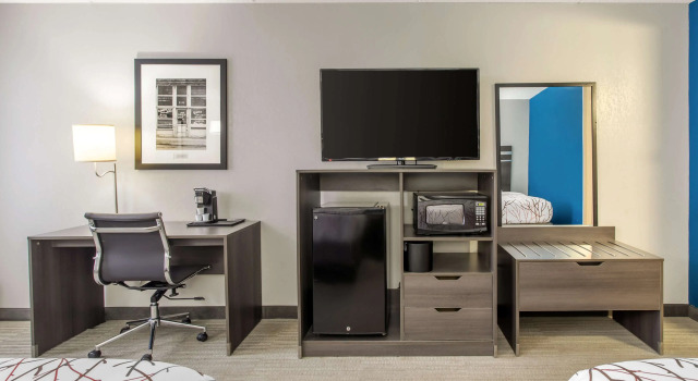 Четырёхместный номер Standard Best Western Plus Knoxville Cedar Bluff
