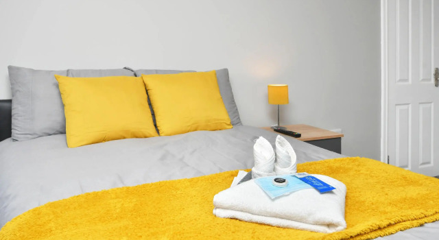 Townhouse @ Bucknall New Road Stoke, Rezervasyon Tatil Evi Merseyside ucuz oteller
