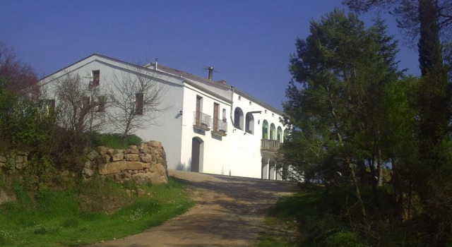 Cozy Cottage in Catalonia With Pool and Garden, Book Feriehus Sant Salvador de Guardiola 