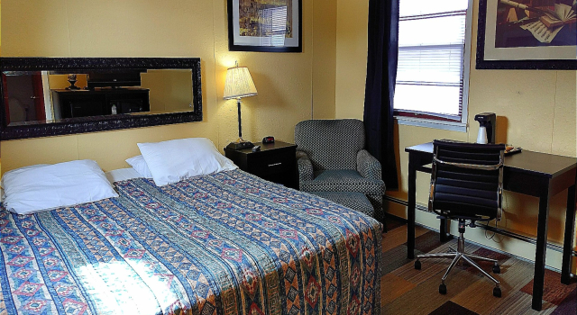 Colonial Inn Extended Stay By OYO New Ulm, Đặt Khách sạn New Ulm Minnesota