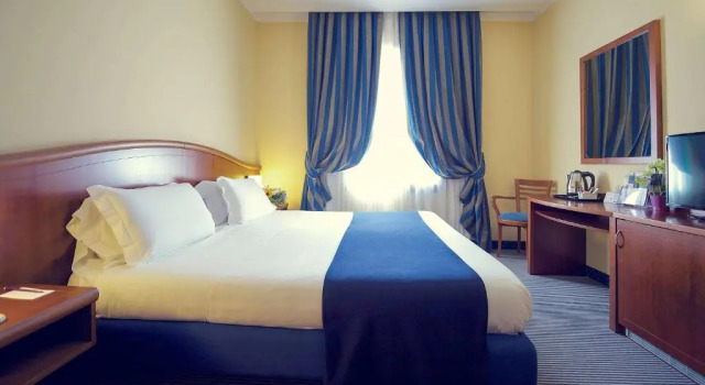 Трёхместный номер Standard Mercure Genova San Biagio