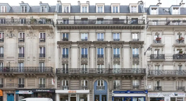 Notre-Dame luxury Suite in Saint-germain des prés Latin quarter, Забронировать Отель Отели Парижа с парковкой, рядом с Galerie de Minéralogie et de Géologie, Парковка