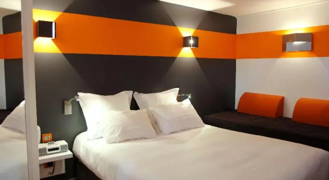 Номер Standard с видом на город Hôtel Best Western The Wish Versailles