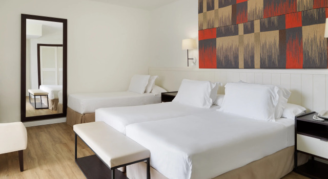 Отель H10 Casa del Mar