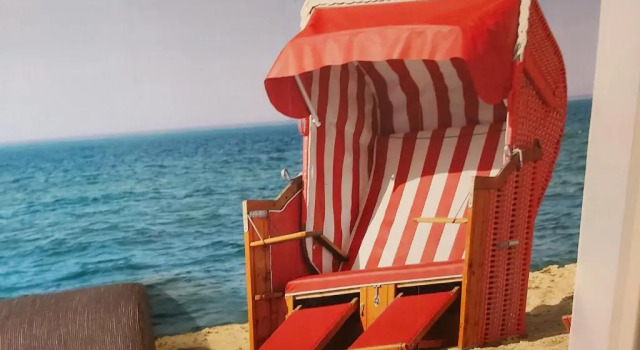 Appartementen STRANDHUYS en DE VUURTOREN - Resort Amelander Kaap met Terras en Gratis Verwarmd Binnen ZWEMBAD