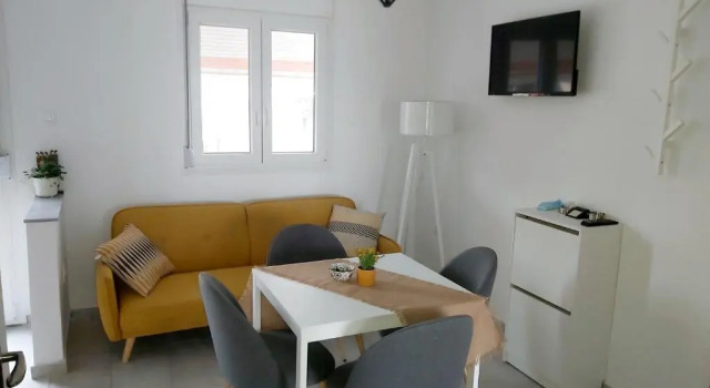 Perla Sea View Apartments