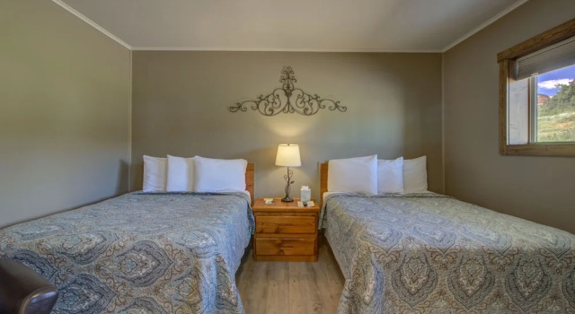 Четырёхместный номер Standard The Lodges of Oak Creek