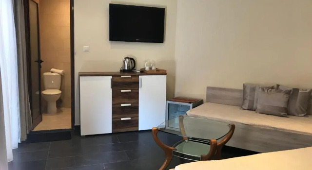 Полулюкс Design Hotel Logatero