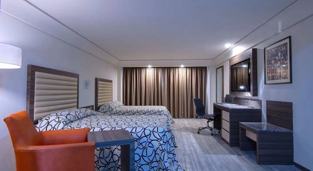 Четырёхместный номер Deluxe Econo Express Hotel by Nokte Inn