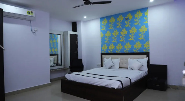 Номер Superior Hotel Axiom Prime