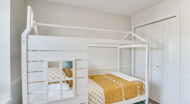 Коттедж с 5 комнатами Stylish Orem Retreat w/ Deck, Near BYU & Uvu!