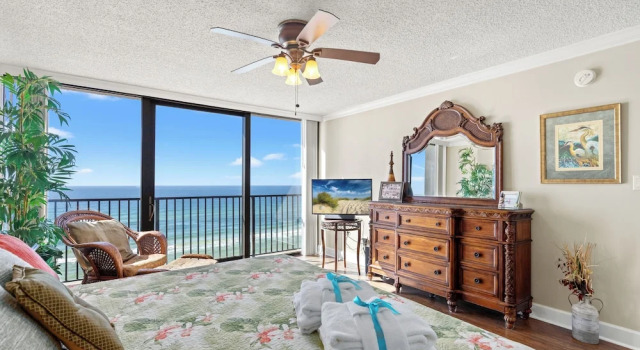 Номер Standard с балконом и с видом на океан Beach Haven! 2BR 2BA Sleeps 6! Coastal Paradise Awaits!
