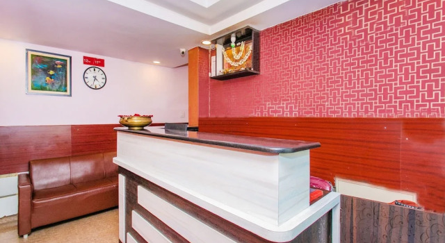 OYO 16842 Brahma Inn, Забронировать Отель Бангалор штат Карнатака, рядом с Indian Institute of Management Bangalore