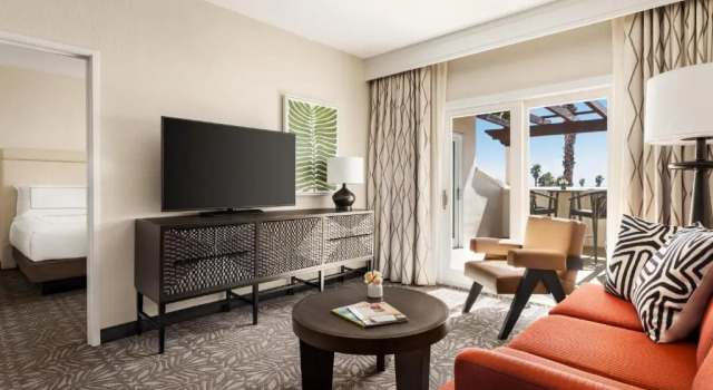 Двухместный люкс с видом на океан Zachari Dunes on Mandalay Beach, Curio Collection by Hilton