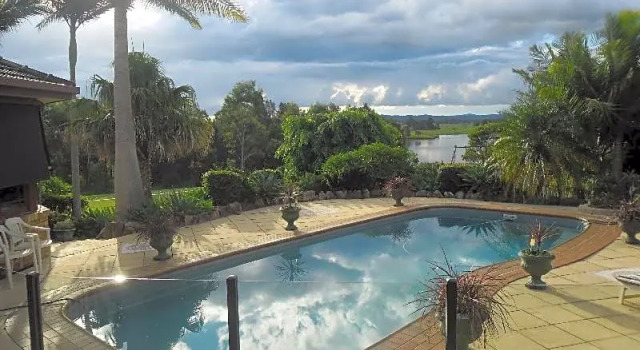 La Lagoon Bed and Breakfast, Забронировать Отель Ист-Мейтленд Hunter Valley