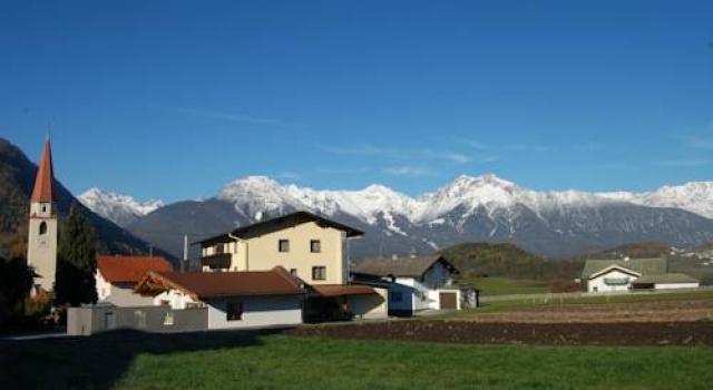Ferienwohnung Derhuam, Prenota Hotel Hotel a Pitztal con parcheggio, Parcheggio