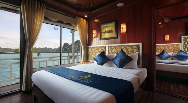 Rosa Boutique Cruise