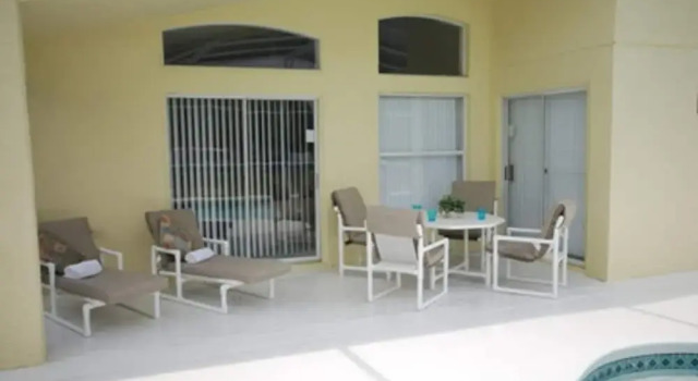 Коттедж с 4 комнатами Royal Palms 511