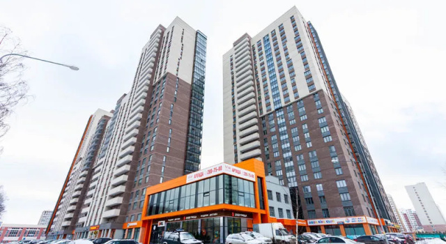 Apart House on Shahumyana str, 87, Забронировать Отель Отели Свердловской области с парковкой, Парковка