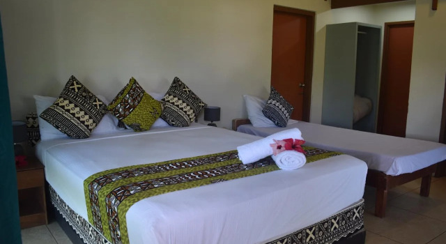 Liku'alofa Beach Resort, Rezervovat Lázně / Resort Resortní hotely v Tongatapu Island, Lázně / Resort