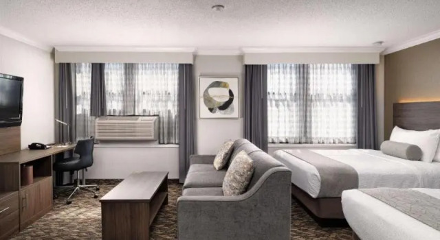 Номер Standard с красивым видом из окна BEST WESTERN PLUS Carlton Plaza Hotel