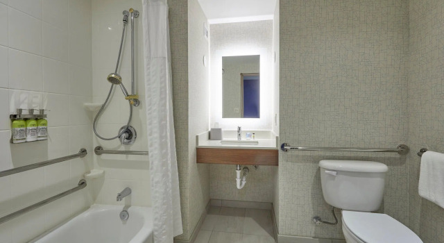 Четырёхместный номер Standard Holiday Inn Express : Eugene - Springfield by IHG