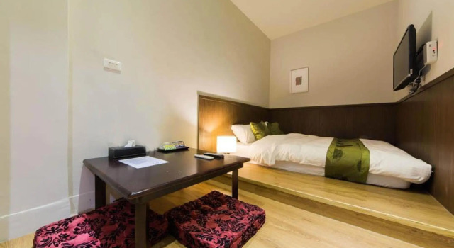 LITHO Hostel