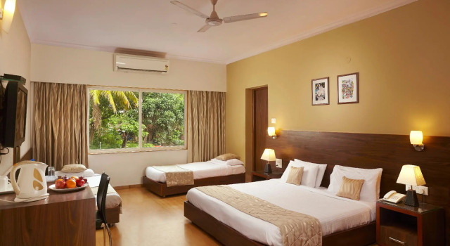 The Hawaii Comforts, Boek Hotel Dona Paula Noord-Goa