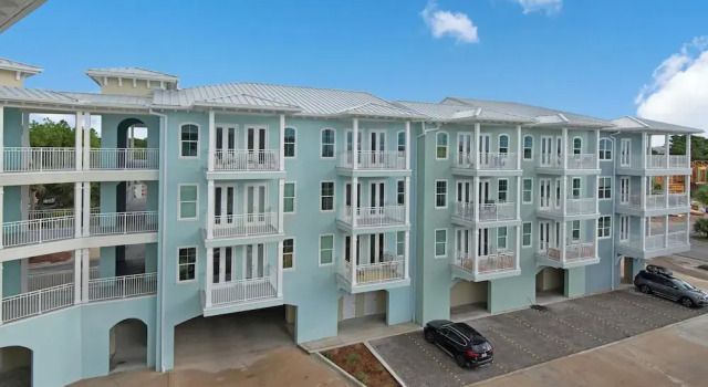 Modern + New Construction & Gulf Views; 3 Pools & Steps to Beach
