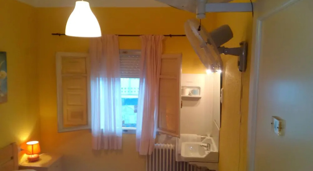 Номер Economy Hostal Lleida