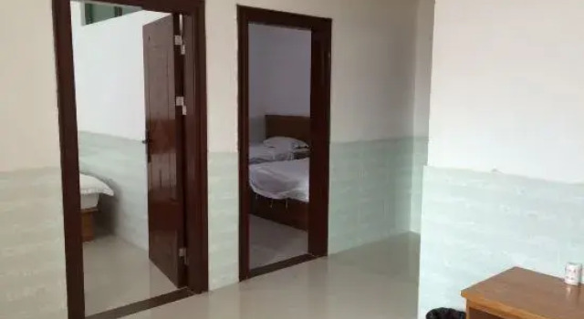 Семейный люкс Weisheng Hostel