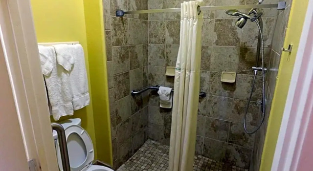 Шестиместный номер Standard Ramada by Wyndham & Suites South Padre Island