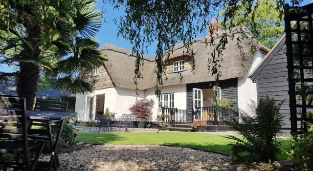 Weir Cottage, Book Feriehus Villaer i Fordingbridge, Villa