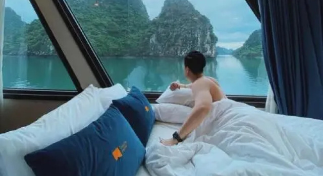 Le Theatre Cruises - Wonder on Lan Ha Bay