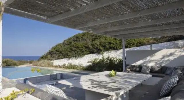 Villa Alkyoni · Beautiful 8-Person Family Villa with Great Views
