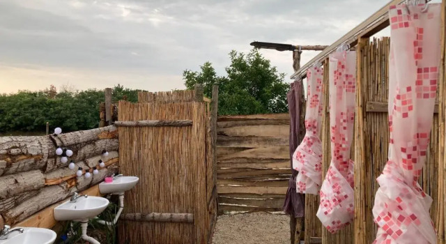 Тент Dharma Horse Shelter Bungalows & Farmping