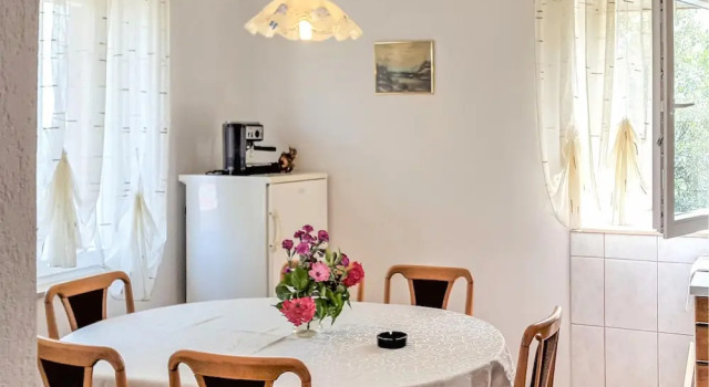 Beautiful Home in Kornic With Wifi and 3 Bedrooms, Prenota Hotel Kornić 