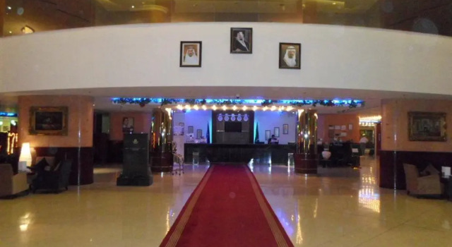 Tulip Inn Andalusia Al Khobar, Забронировать Отель Отели Al Yarmouk с бассейном, Бассейн