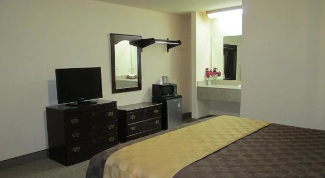 Sunset Lodge of Elgin, Забронировать Отель Элгин Texas Hill Country