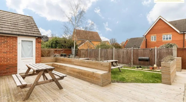 Коттедж The Elstow Retreat By Homely Spaces Short Lets & Serviced Accommodation