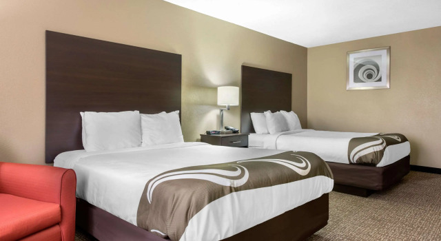 Четырёхместный номер Standard Quality Inn & Suites Lebanon I-65