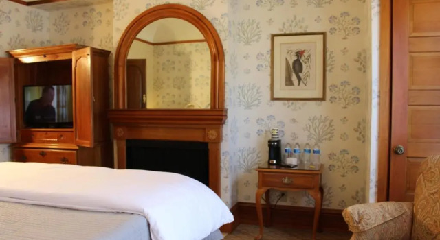 Номер Standard Pacific Grove Inn